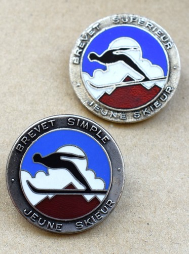 Lot insignes broches de - insignes,, ski