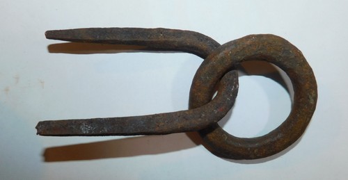 Ancien anneau attache fer - anneau, d'attache
