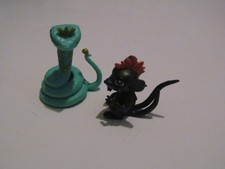2 PC MONSTER HIGH CLEO DE NILE