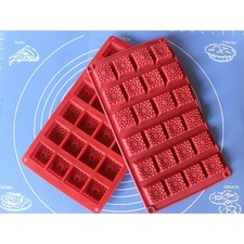 MSPF-038 - MOULE SILICONE 24 PETITS FOURS / MINI SAVARINS CARRES 28,5 X 16,5 CM