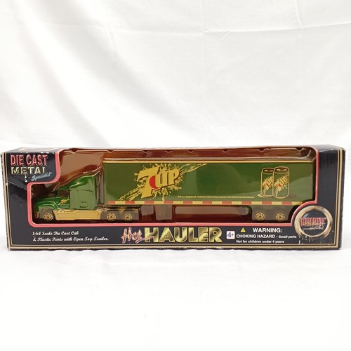 Golden wheel hot hauler 64 - hot, 1/64