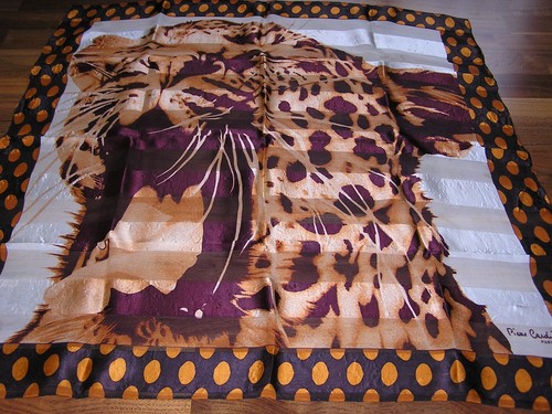 Foulard/Carré/Chale★PIERRE