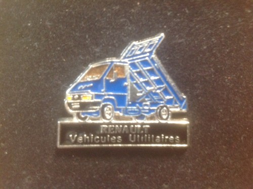 Rare pins renault utilitaire - rare,