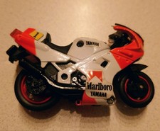 Briquet à essence moto Marlboro Yamaha YZR500 vintage d'occasion