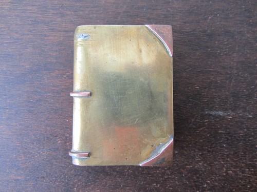 Briquet poilu livre - briquet, de