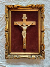 CHRIST ancien cadre bois Doré
