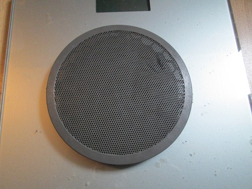 Grille cache enceinte - grille,