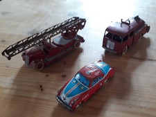 Lot Anciens Véhicules De Pompiers Dinky Toys