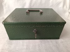 ANCIEN PETIT COFFRE A MONNAIE BIJOUX EN METAL AVEC SA CLEF