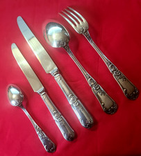 ART DE LA TABLE  MENAGERE COUVERTS METAL ARGENTE ORBRILLE 61 PIECES