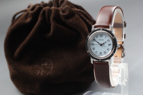Presque comme neuf montre à - neuf*,