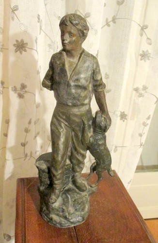 Statuette jeune homme au - statuette,