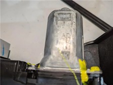 9828130780 433125F LEVE GLACE AVANT GAUCHE / 34901 POUR PEUGEOT 2008 P111.201