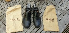 BERLUTI CHAUSSURES HOMME MOCASSINS TAILLE 8 ( 41 ) NOIRES AVEC EMBAUCHOIRS BE