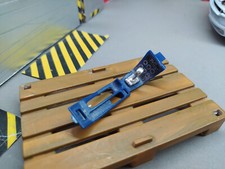 1/18  Console central bleu