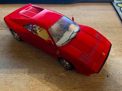 Ferrari gto 1984 burago - 1984,