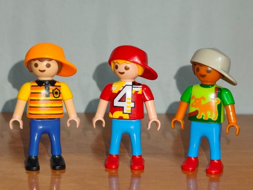 Playmobil figurines enfants - x3,