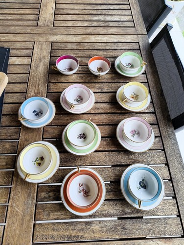 Tasses soucoupes en - et,