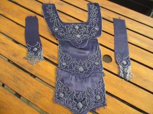 Plastron robe soie broderie - de,