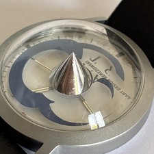 Rare montre ANACHRONIC à ANAMORPHOSE  AART design Made In France TBE collection