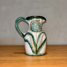 Beau pichet ancien  Robert Picault Vallauris.Cuisson au four à bois avant 1954 .