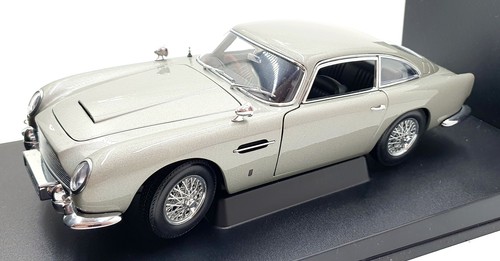 Autoart scale 70020 aston - 1/18,