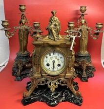 Pendule et ses 2 candelabres