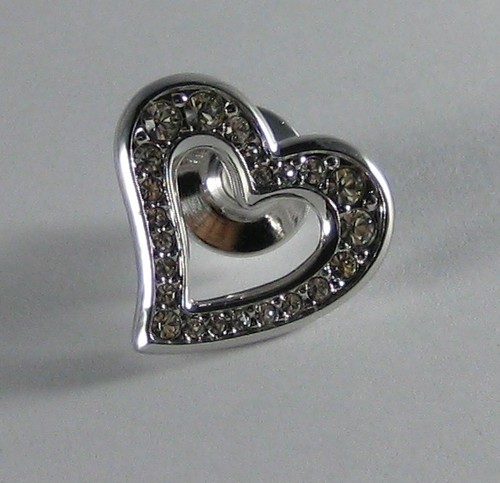 Lovely swarovski swan signed - lovely,