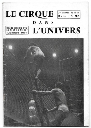 Cirque dans univers - univers,