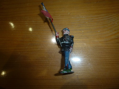 Figurine aluminium garde - figurine, en