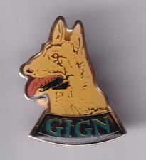RARE PINS PIN'S .. GENDARMERIE NATIONALE GIGN SWAT CHIEN DOG UNITE CYNOPHILE ~GA