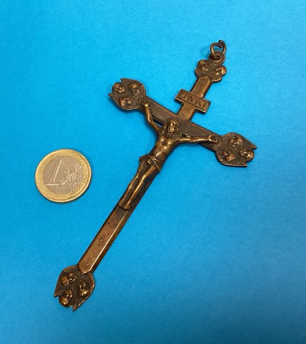 Croix religieuse ancienne - croix,