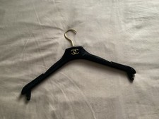 Cintre velours CHANEL noir 