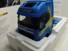 1/18 PREMIUM CLASSIXXS IXO CAMION VOLVO FH16
