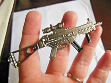 UMP  45  ACP * Keychain /