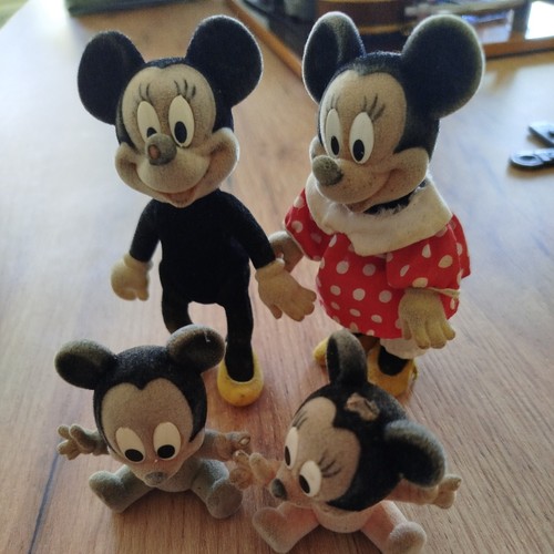 Mickey minnie leurs petits - et,