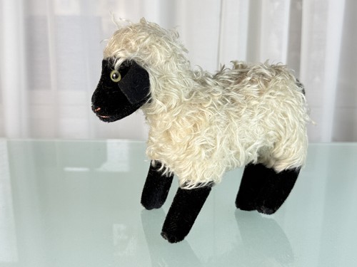 Steiff animal collector
