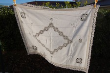 Ancienne nappe vintage brodée