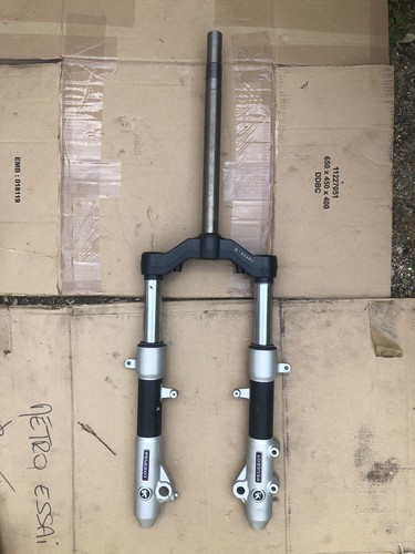 Fourche scooter peugeot jet - peugeot,