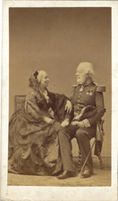 Photo CDV Amiral en petit uniforme avec sa femme 1865 Paris Militaire Marine