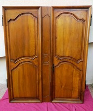 Portes d'armoire en noyer