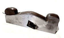 Outil ancien très beau rabot