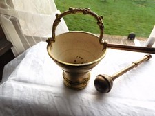 ancien seau a eau benite