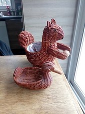 Corbeille A Fruit Osier Rotin Forme Écureuil Et Canard