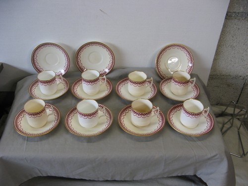 Lot tasses anciennes vers - 8,