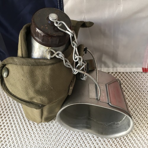 Ancienne gourde armée - de, l'armée