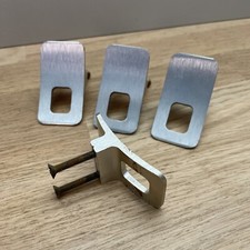 4 boutons ou poignées de