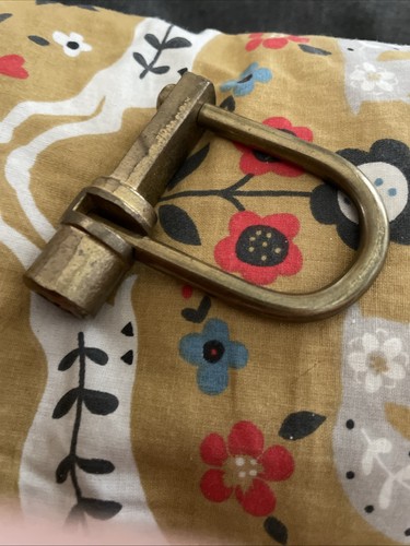 Cadenas ancien laiton - cadenas,
