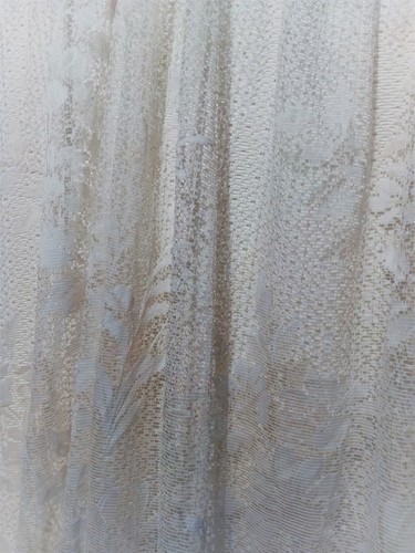 Grand voilage dentelle - *,