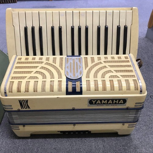 Yamaha vintage accordion - vintage,